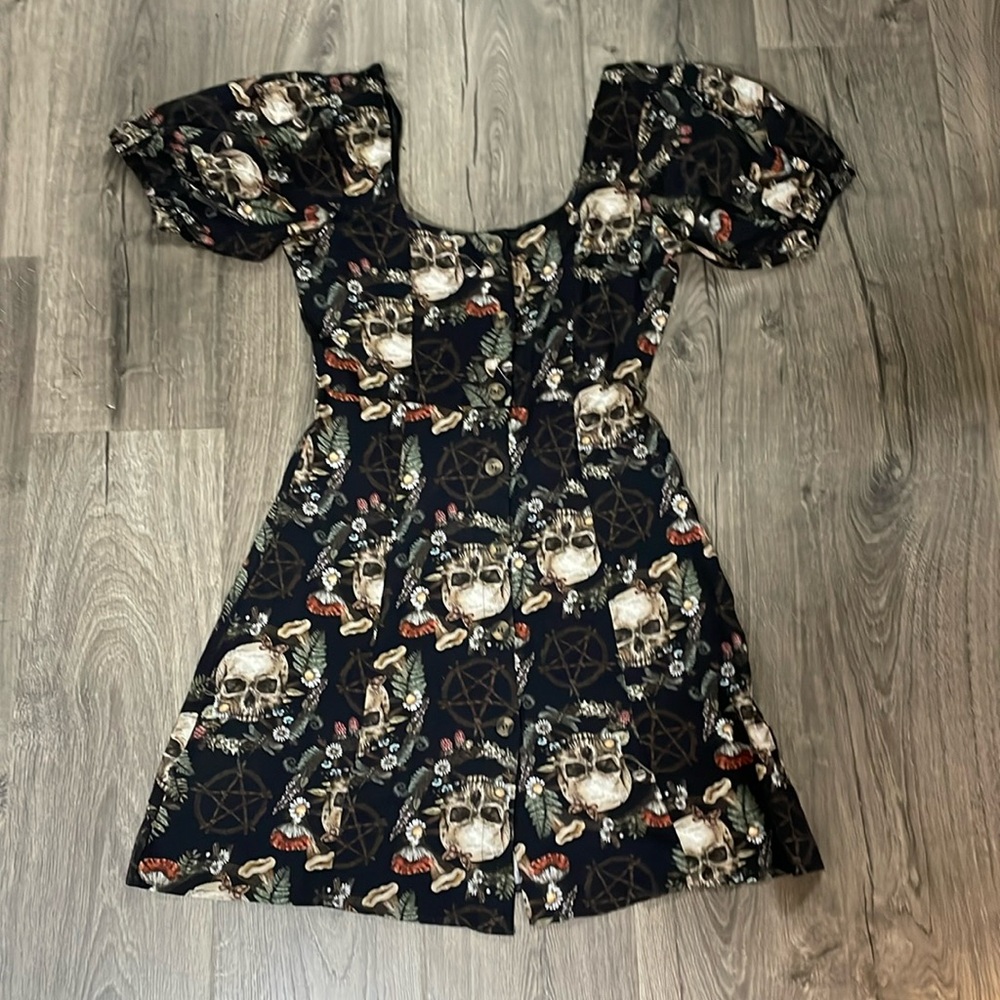 Disturbia Black Skull Print Puff Sleeve Dress